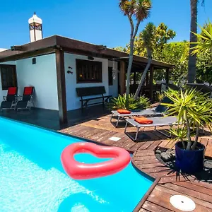 villa-costana.in-canary-islands.com/